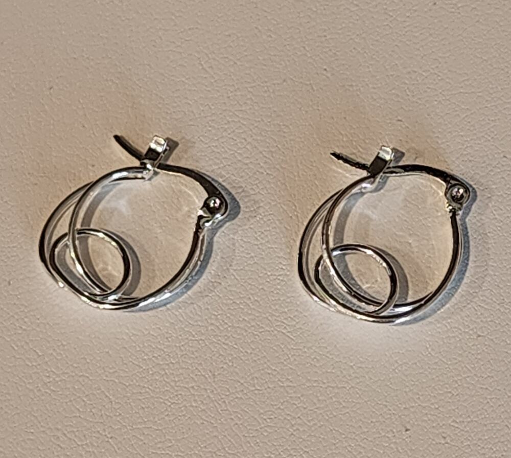 Silver Tone Smaller Double Hoop Earrings Freeform Design Snap Back Closure